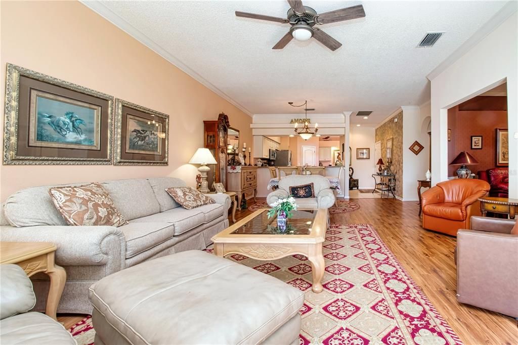 For Sale: $455,000 (2 beds, 2 baths, 1585 Square Feet)