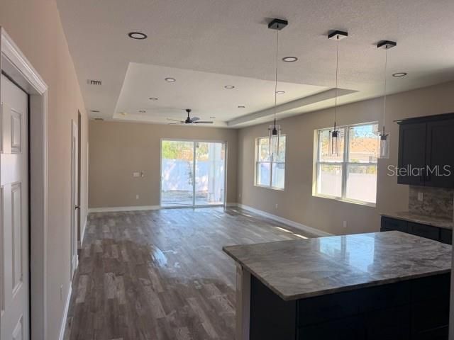 For Sale: $409,900 (4 beds, 2 baths, 1700 Square Feet)