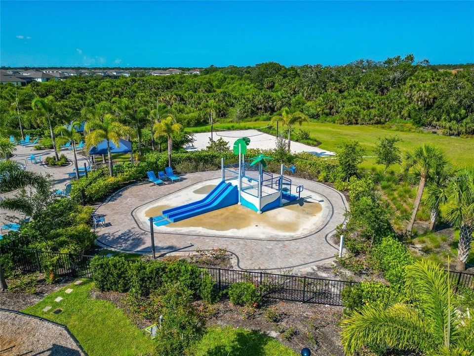 En Venta: $635,000 (4 camas, 3 baños, 2826 Pies cuadrados)