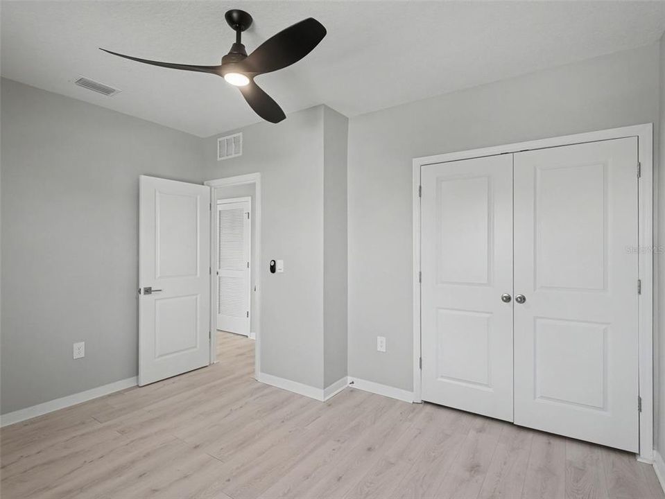 En Venta: $635,000 (4 camas, 3 baños, 2826 Pies cuadrados)