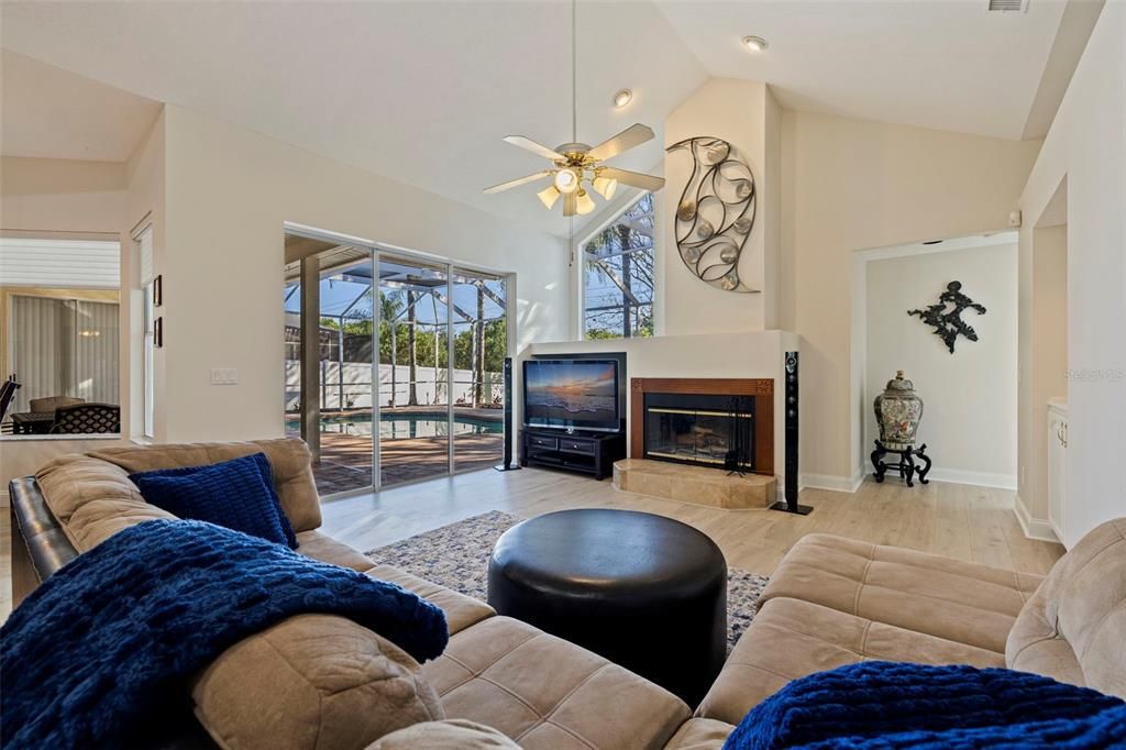 For Sale: $850,000 (4 beds, 3 baths, 2619 Square Feet)