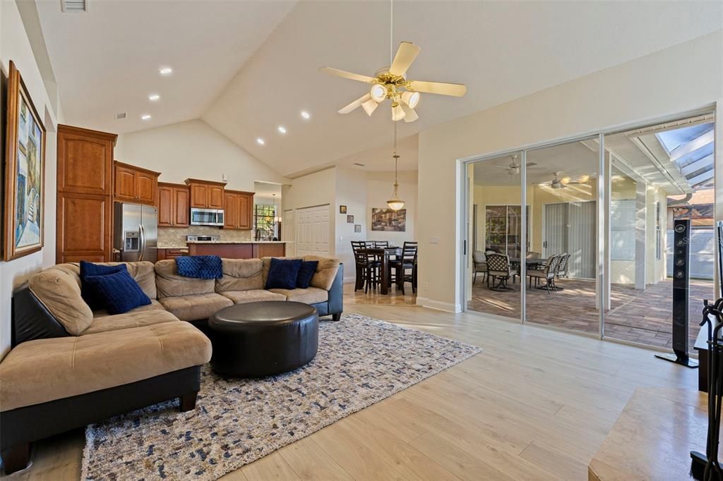 For Sale: $850,000 (4 beds, 3 baths, 2619 Square Feet)
