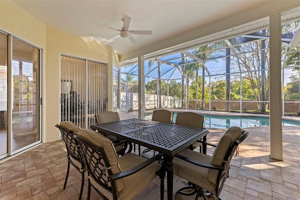 For Sale: $850,000 (4 beds, 3 baths, 2619 Square Feet)