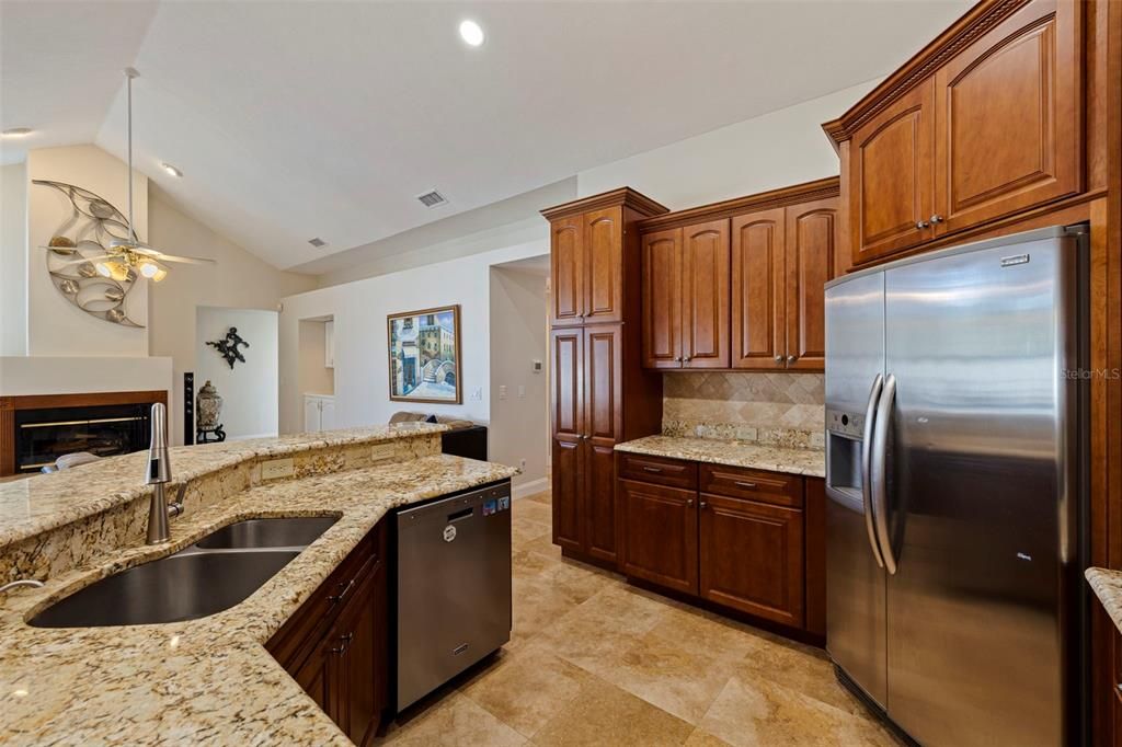 For Sale: $850,000 (4 beds, 3 baths, 2619 Square Feet)
