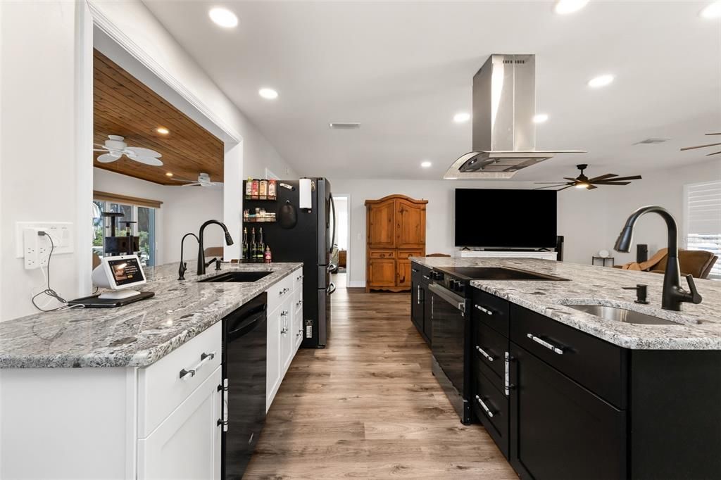 En Venta: $599,000 (3 camas, 2 baños, 2184 Pies cuadrados)
