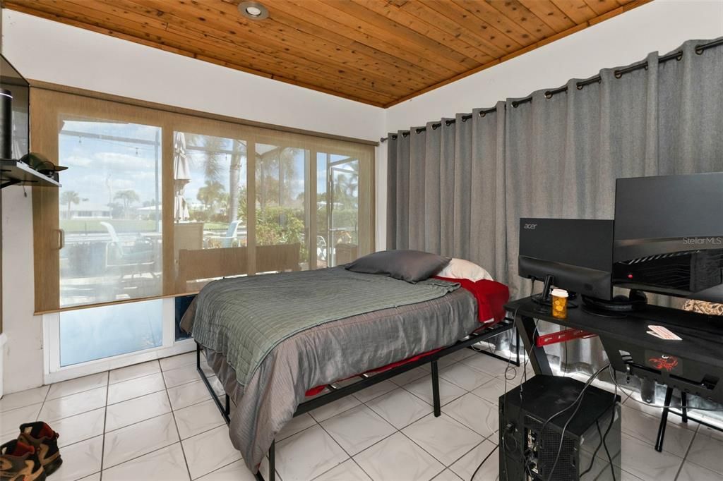 En Venta: $599,000 (3 camas, 2 baños, 2184 Pies cuadrados)