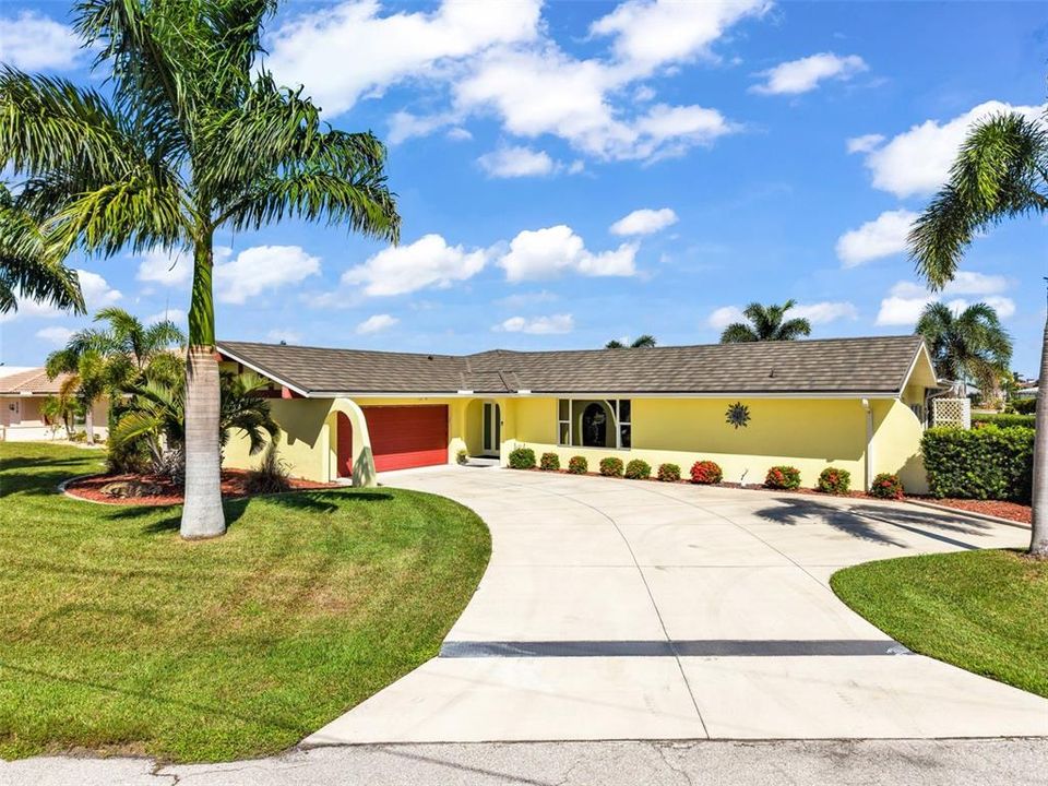 En Venta: $599,000 (3 camas, 2 baños, 2184 Pies cuadrados)