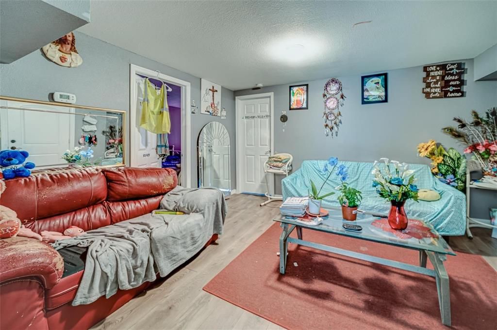 For Sale: $752,000 (6 beds, 0 baths, 3391 Square Feet)
