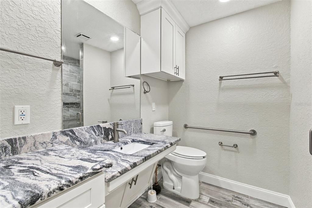 En Venta: $499,900 (5 camas, 3 baños, 2128 Pies cuadrados)