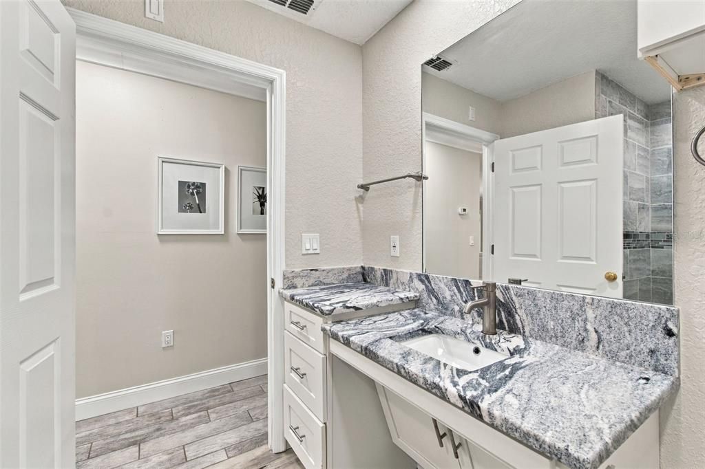 En Venta: $499,900 (5 camas, 3 baños, 2128 Pies cuadrados)