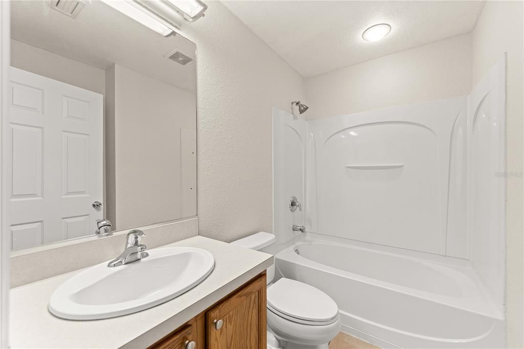 For Sale: $210,000 (3 beds, 2 baths, 1864 Square Feet)