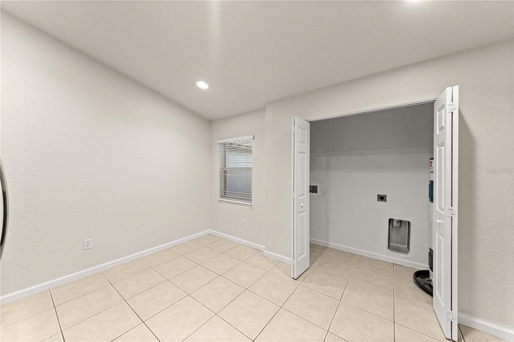 For Sale: $210,000 (3 beds, 2 baths, 1864 Square Feet)