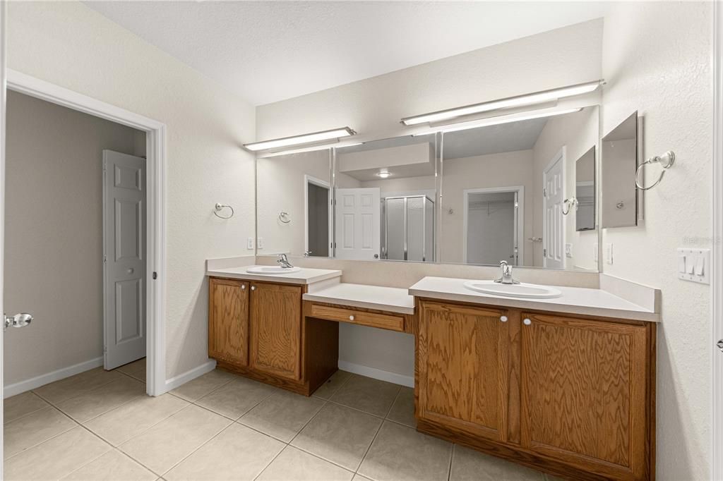 For Sale: $210,000 (3 beds, 2 baths, 1864 Square Feet)