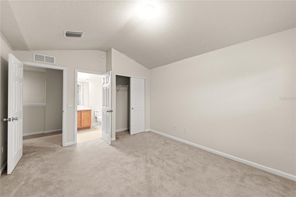 For Sale: $210,000 (3 beds, 2 baths, 1864 Square Feet)