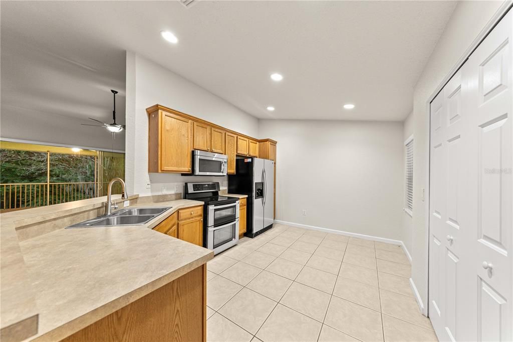 For Sale: $210,000 (3 beds, 2 baths, 1864 Square Feet)