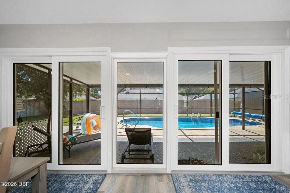 На продажу: $389,900 (3 спален, 2 ванн, 1632 Квадратных фут)