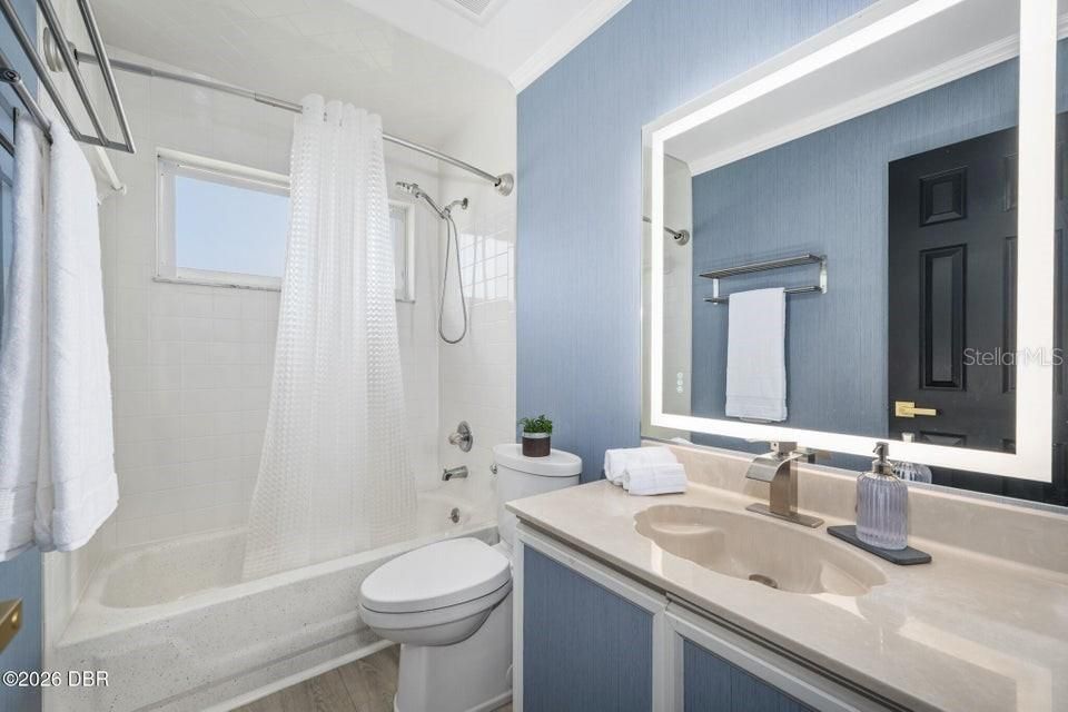 На продажу: $389,900 (3 спален, 2 ванн, 1632 Квадратных фут)