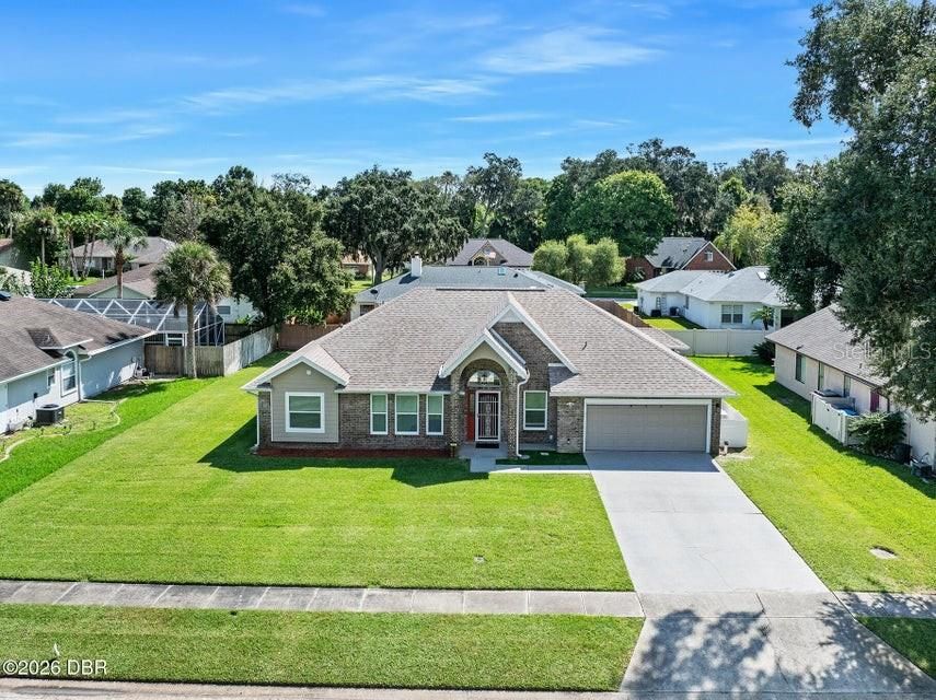 На продажу: $389,900 (3 спален, 2 ванн, 1632 Квадратных фут)