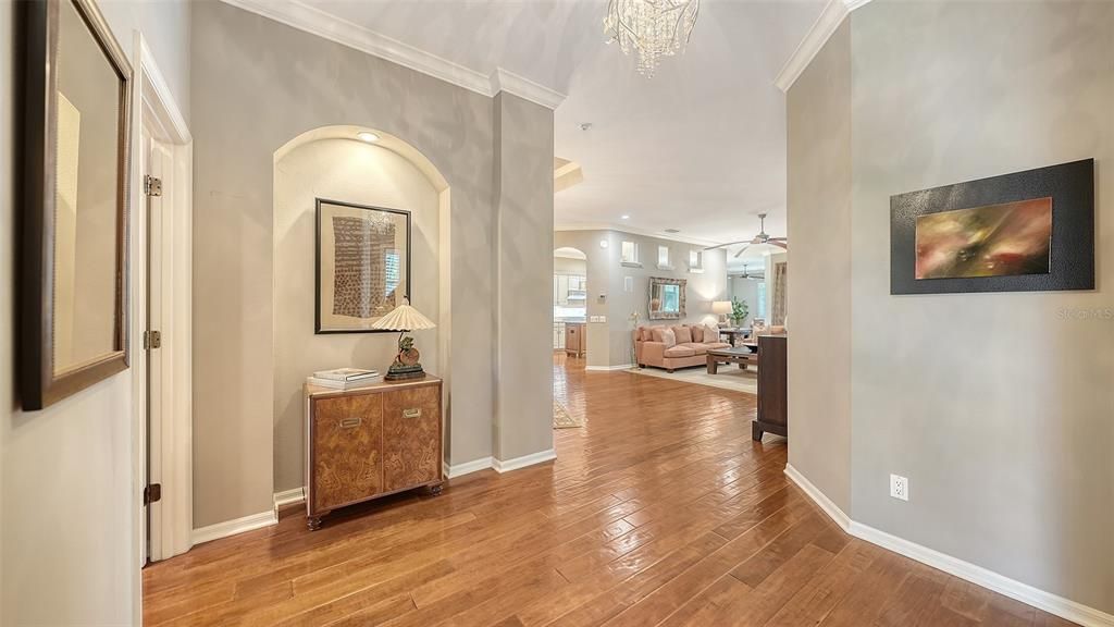 En Venta: $899,900 (3 camas, 3 baños, 2841 Pies cuadrados)