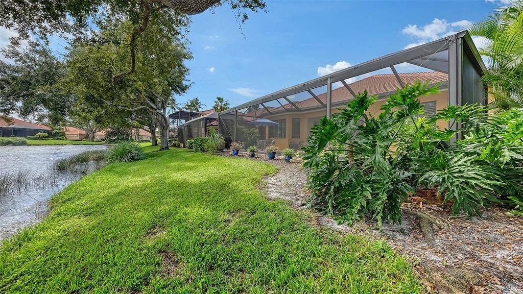 En Venta: $899,900 (3 camas, 3 baños, 2841 Pies cuadrados)