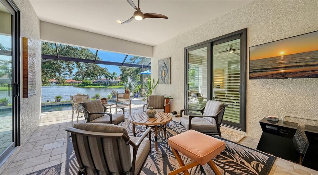 En Venta: $899,900 (3 camas, 3 baños, 2841 Pies cuadrados)