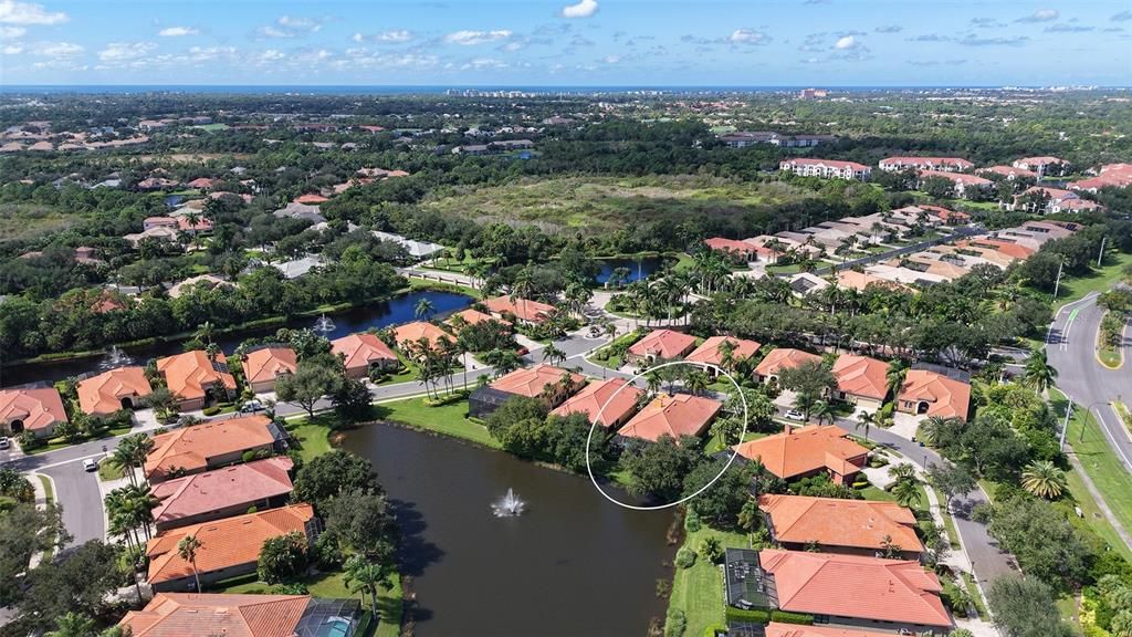 En Venta: $899,900 (3 camas, 3 baños, 2841 Pies cuadrados)