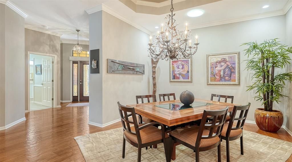 En Venta: $899,900 (3 camas, 3 baños, 2841 Pies cuadrados)