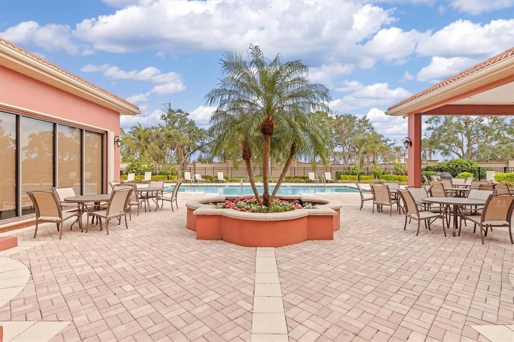 En Venta: $899,900 (3 camas, 3 baños, 2841 Pies cuadrados)