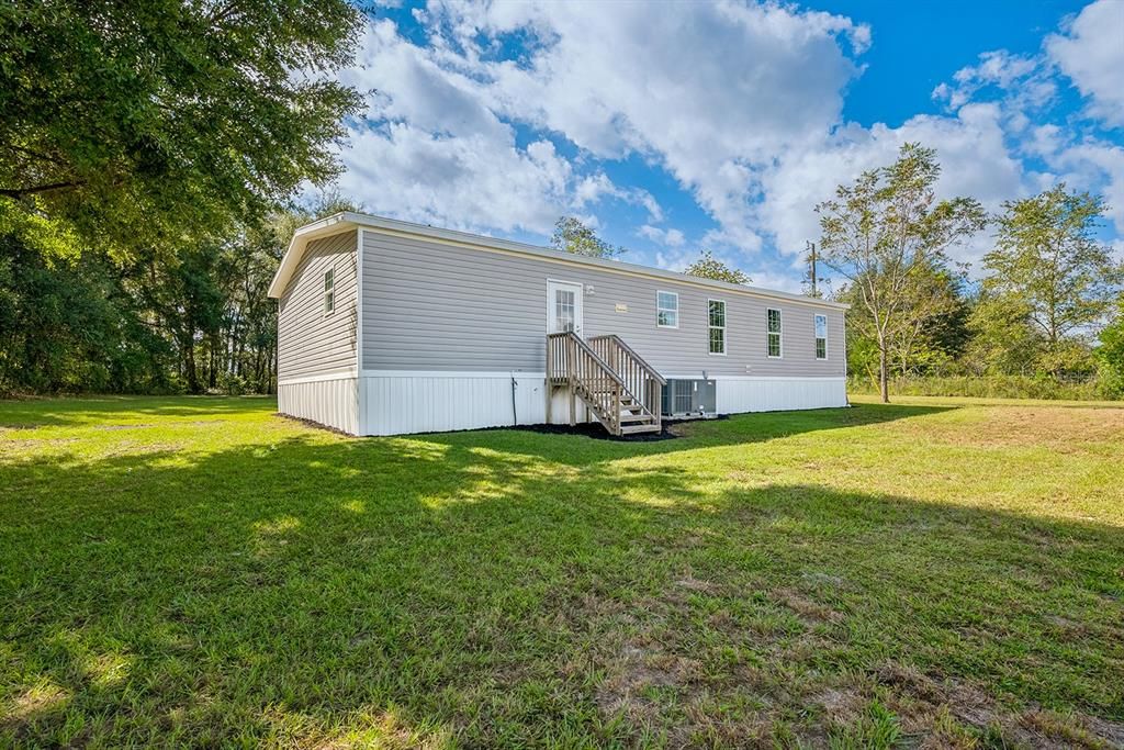 For Sale: $300,000 (4 beds, 2 baths, 1512 Square Feet)