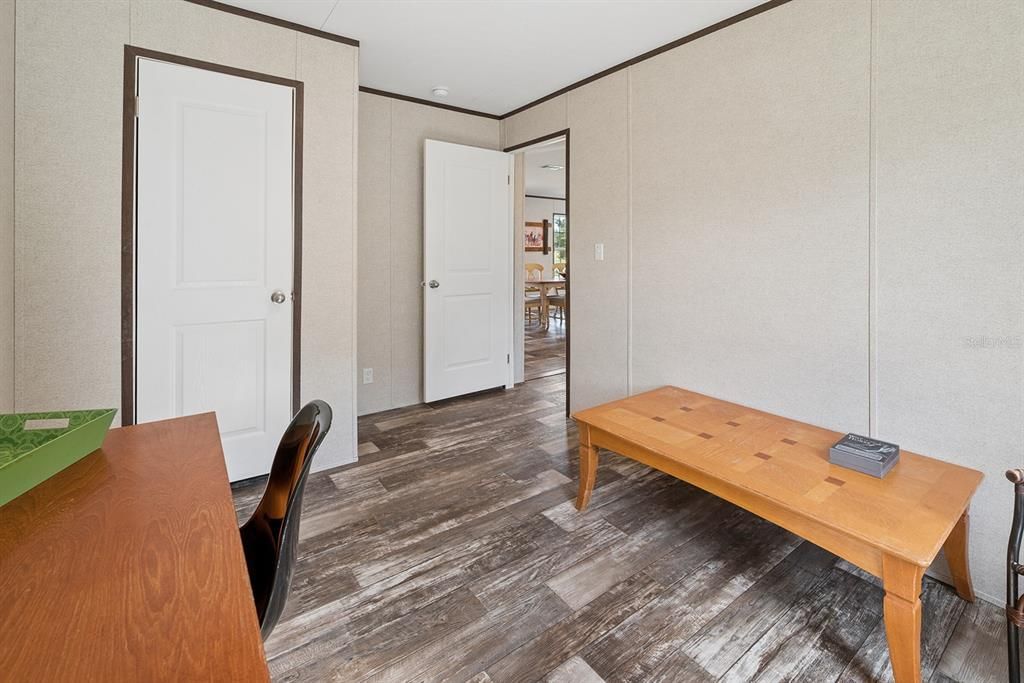 For Sale: $300,000 (4 beds, 2 baths, 1512 Square Feet)