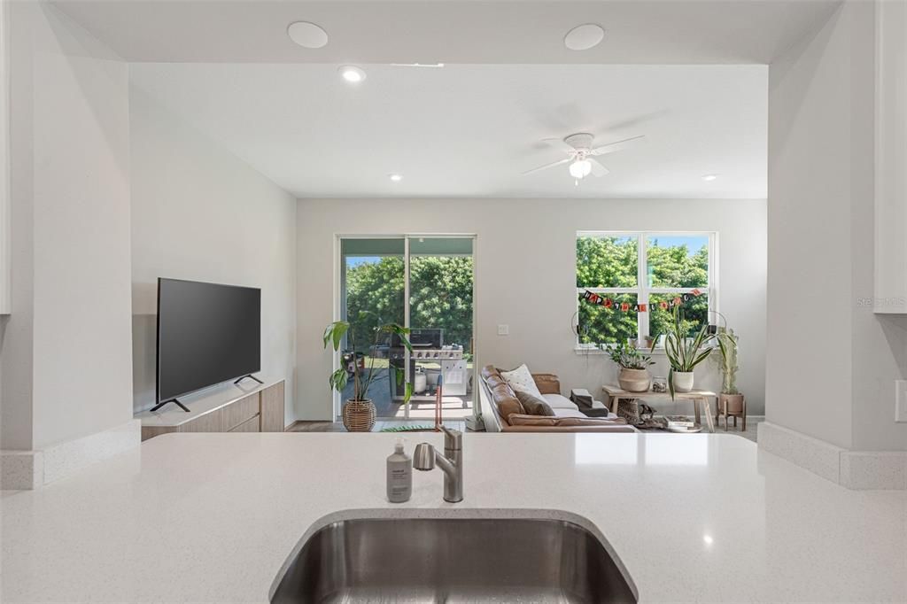 En Venta: $349,000 (3 camas, 2 baños, 1747 Pies cuadrados)
