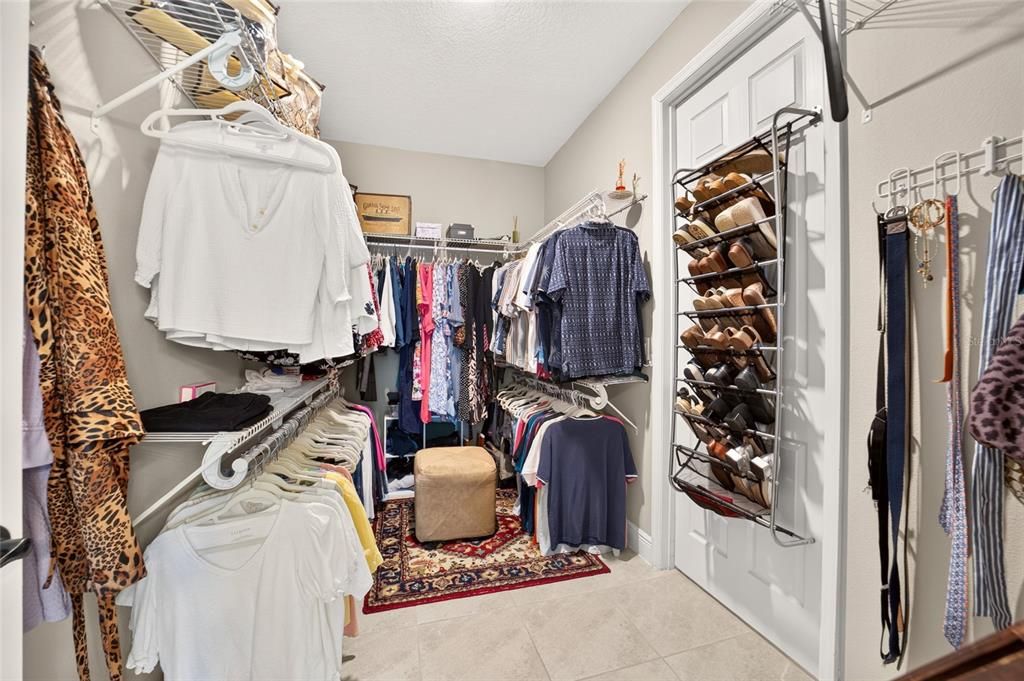 For Sale: $469,400 (3 beds, 3 baths, 2194 Square Feet)