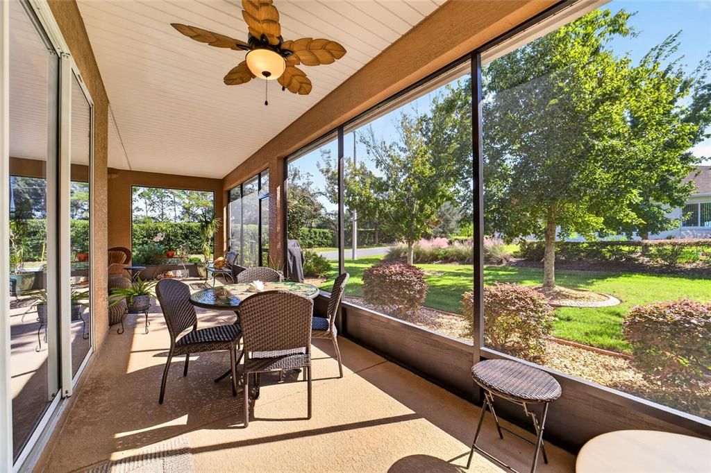For Sale: $469,400 (3 beds, 3 baths, 2194 Square Feet)