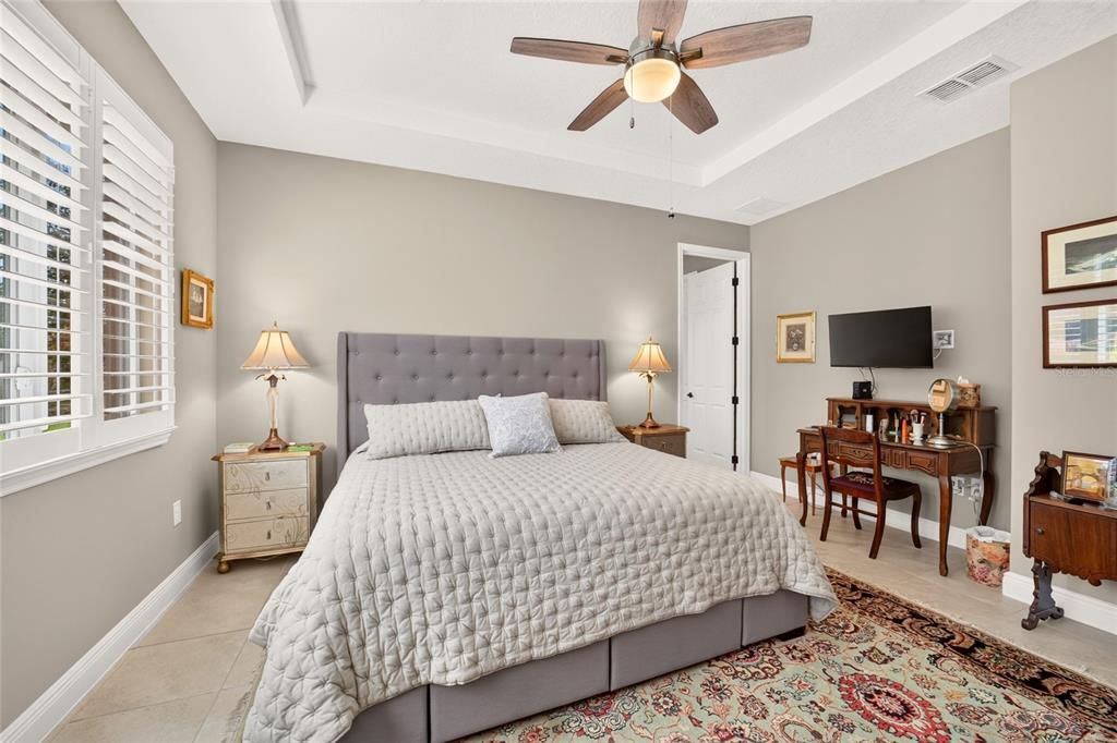 For Sale: $469,400 (3 beds, 3 baths, 2194 Square Feet)