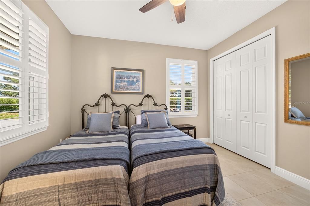 For Sale: $469,400 (3 beds, 3 baths, 2194 Square Feet)