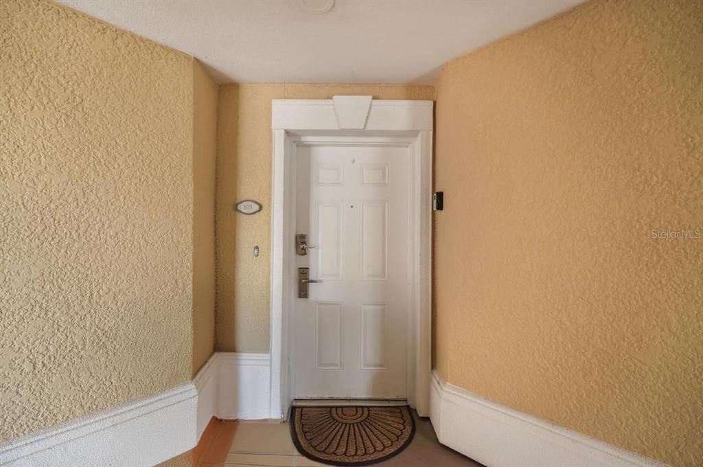 En Venta: $379,000 (3 camas, 3 baños, 1630 Pies cuadrados)