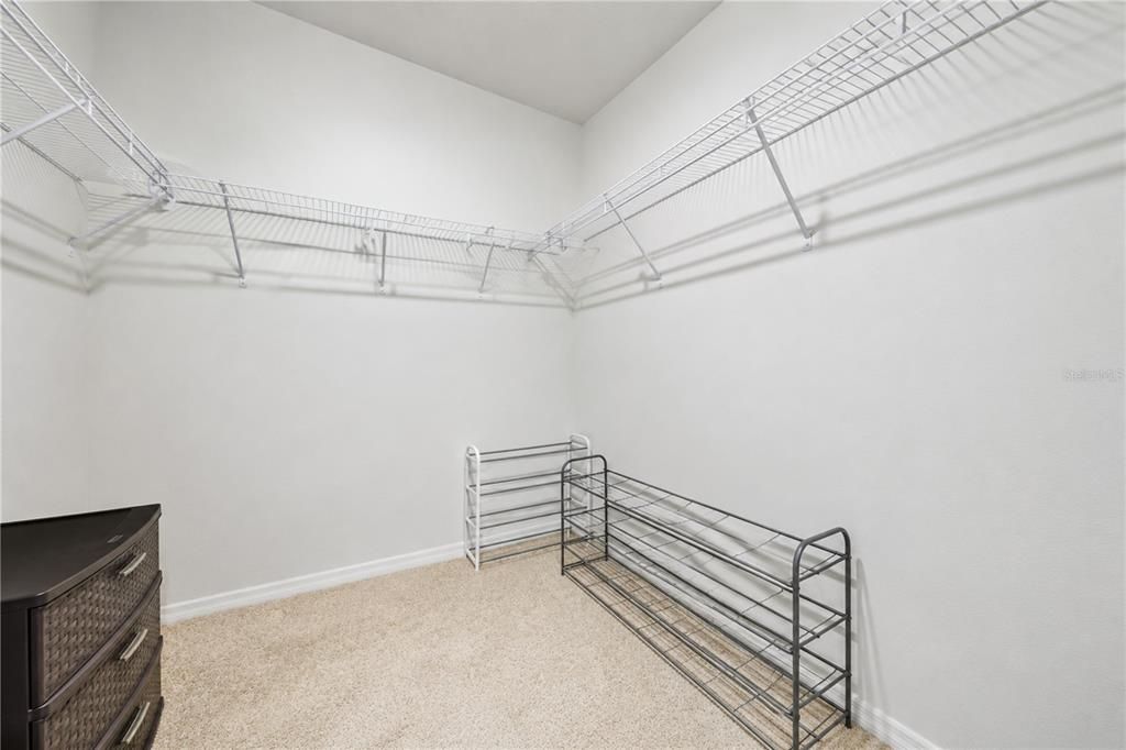 For Rent: $2,250 (3 beds, 2 baths, 1645 Square Feet)