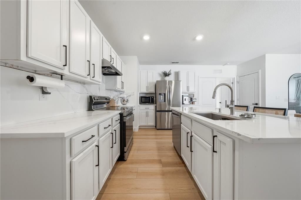 For Rent: $2,250 (3 beds, 2 baths, 1645 Square Feet)