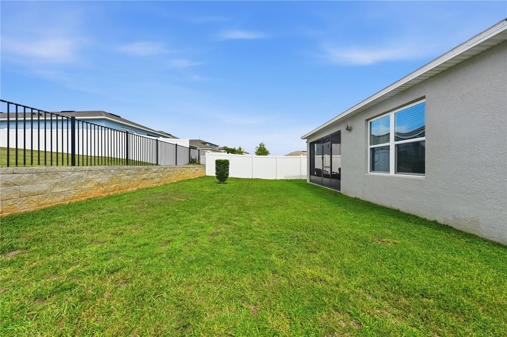 For Rent: $2,250 (3 beds, 2 baths, 1645 Square Feet)
