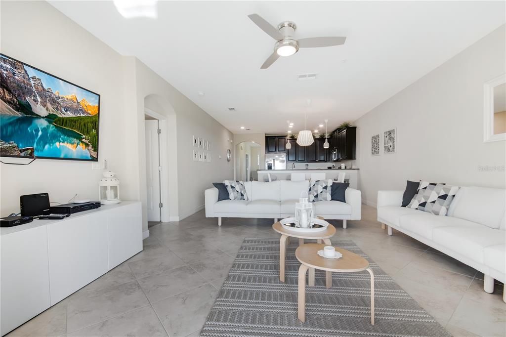 En Venta: $334,900 (3 camas, 2 baños, 1854 Pies cuadrados)