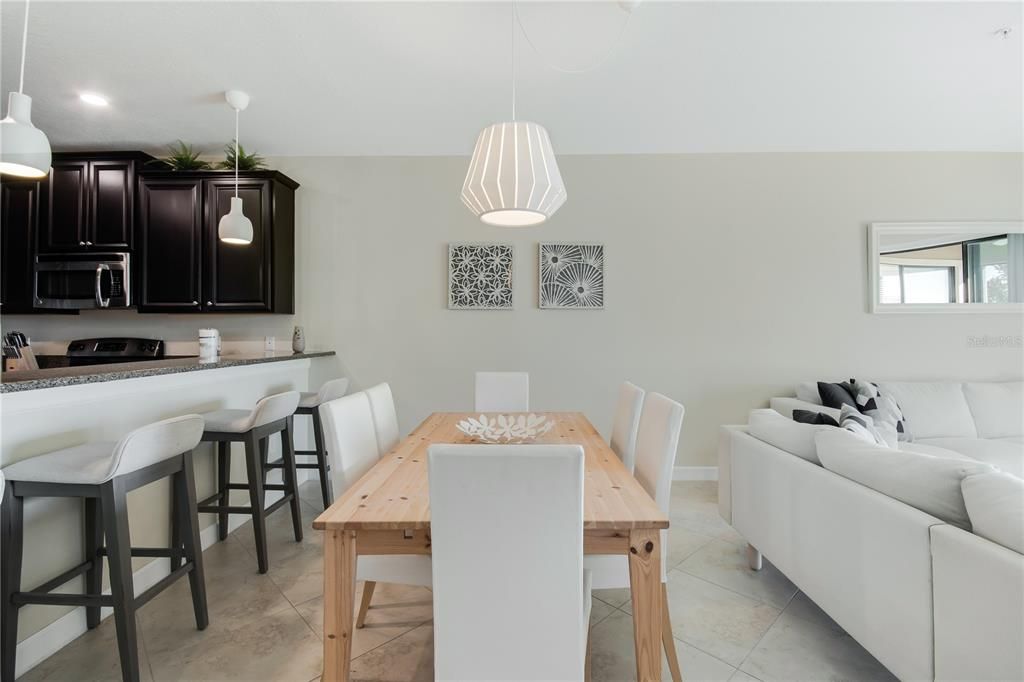 En Venta: $334,900 (3 camas, 2 baños, 1854 Pies cuadrados)