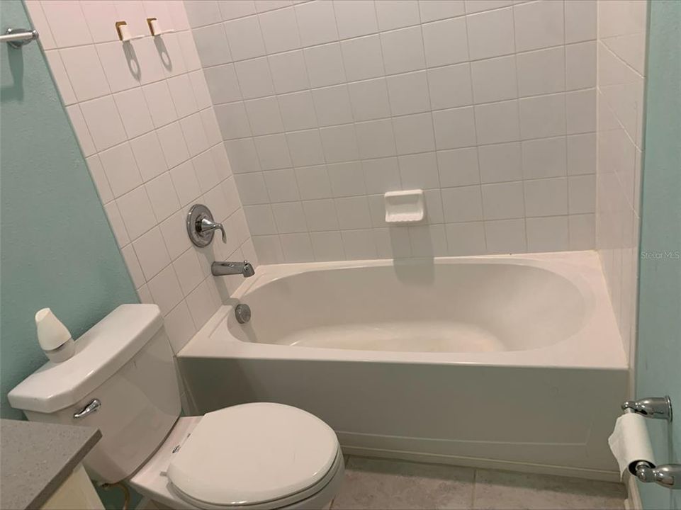 В аренду: $2,200 (3 спален, 2 ванн, 1828 Квадратных фут)