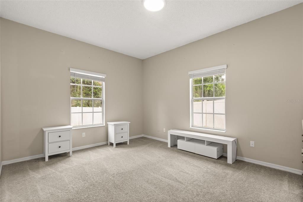 For Sale: $645,000 (4 beds, 3 baths, 3969 Square Feet)