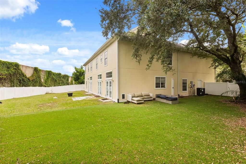 For Sale: $645,000 (4 beds, 3 baths, 3969 Square Feet)
