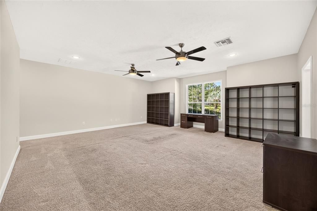 For Sale: $599,900 (4 beds, 3 baths, 3588 Square Feet)