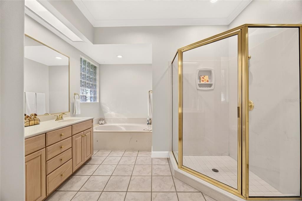 For Sale: $599,900 (4 beds, 3 baths, 3588 Square Feet)