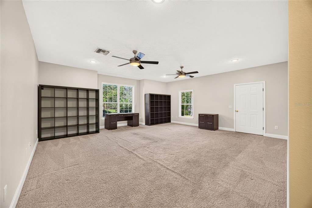 For Sale: $599,900 (4 beds, 3 baths, 3588 Square Feet)