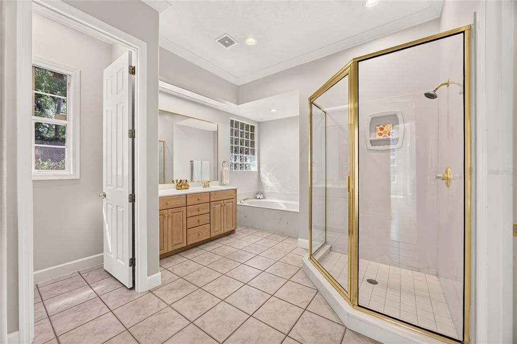 For Sale: $599,900 (4 beds, 3 baths, 3588 Square Feet)