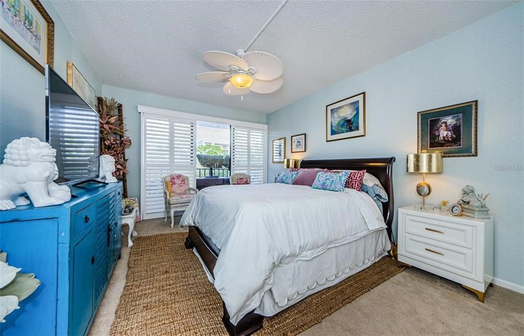 For Rent: $5,000 (3 beds, 2 baths, 2050 Square Feet)