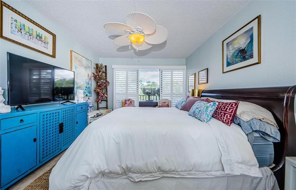For Rent: $5,000 (3 beds, 2 baths, 2050 Square Feet)